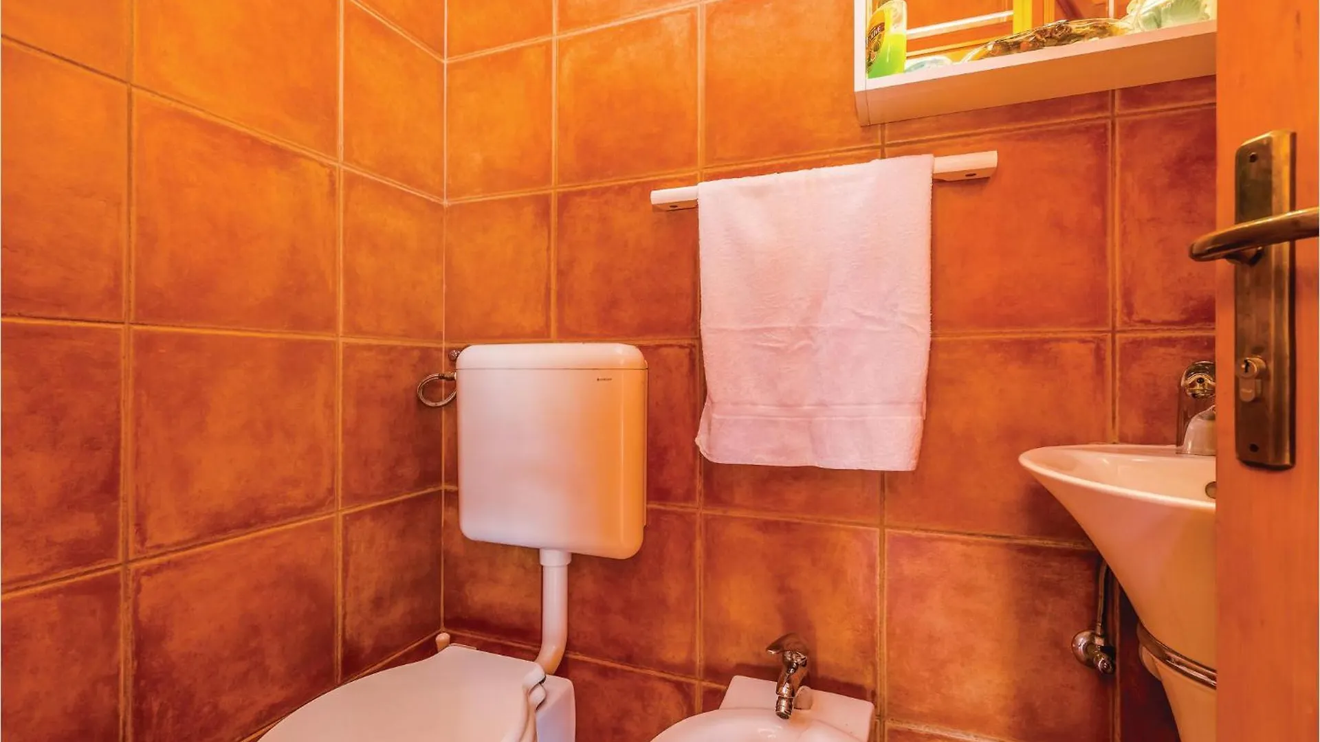 Pet Friendly Home In Ledenice With Kitchen